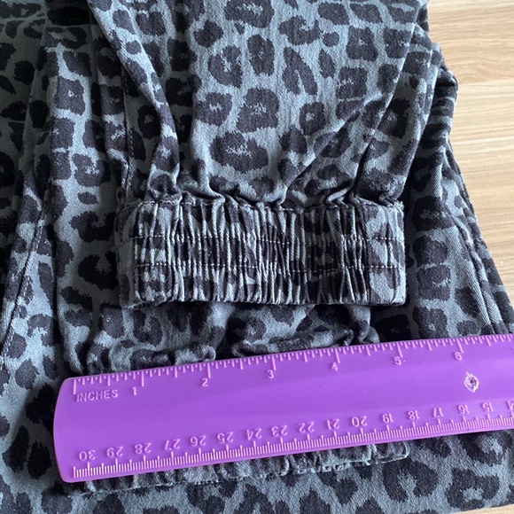 Printed Pants - Picture 9 of 10